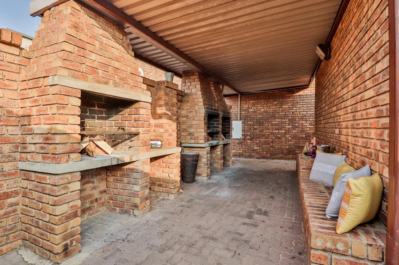 Rudman Townhouses - Family Apartment ボックスバーグ エクステリア 写真